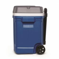 Igloo Latitude Roller Cooler, 30 Quart - 34658 - Coolers -RG Sport Shop 2b59709b6a6eea15975744473a96687b01726e43 60201786 3